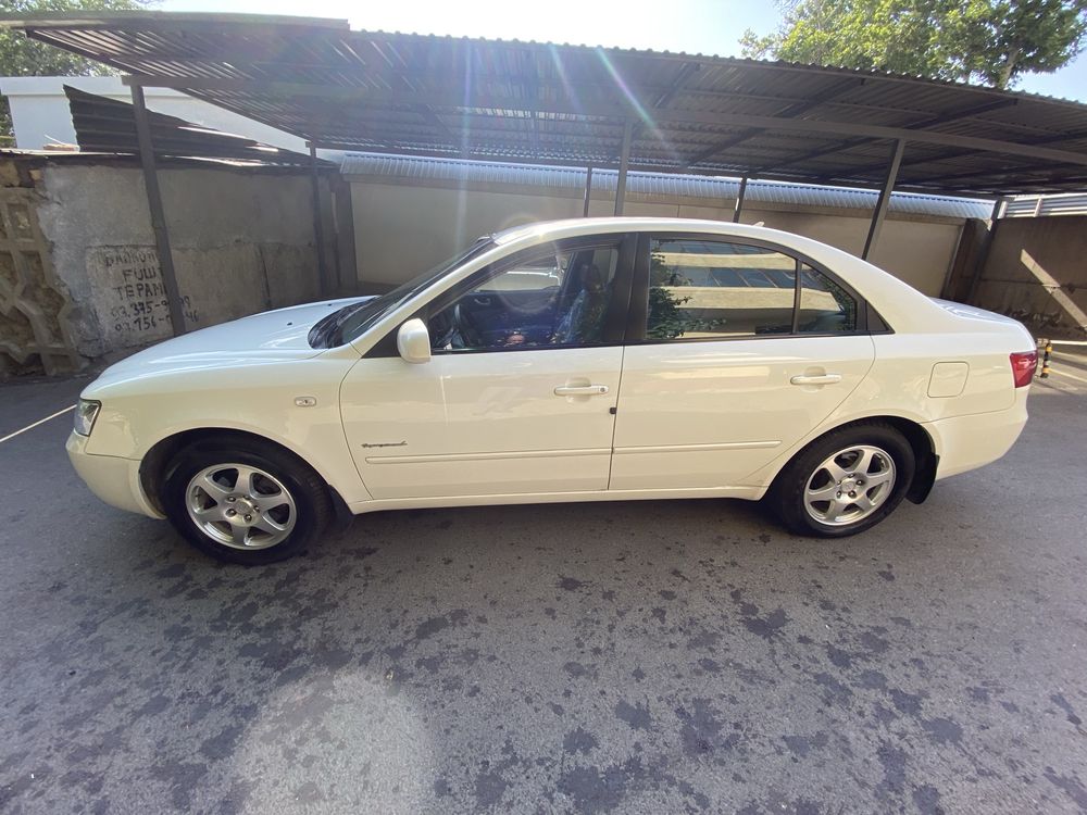 Avtomobil Hyundai Sonata NF, 2007…