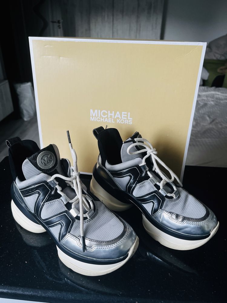 Vand Sneakers Michael Kors Olympia Silver Black