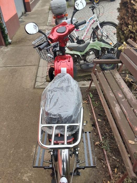 Bicicleta electrica noua