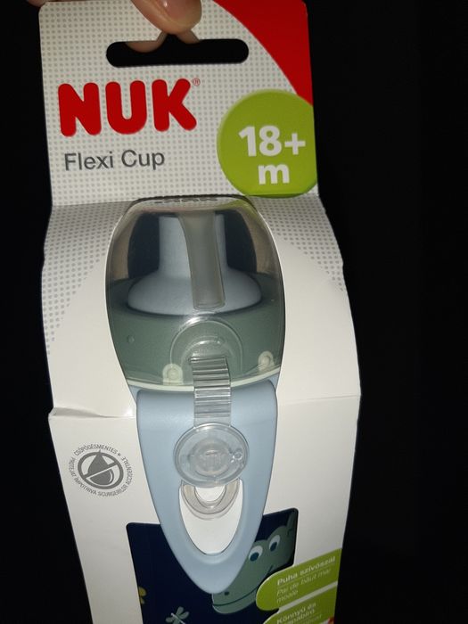 Nuk flexi  cup 18m+