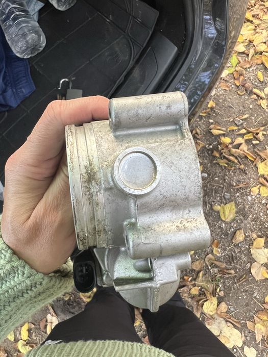 Maserati levante дроселова клапа