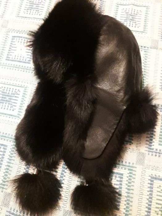 Продам новую женскую кожаную дублёнку, женскую кожаную ушанку