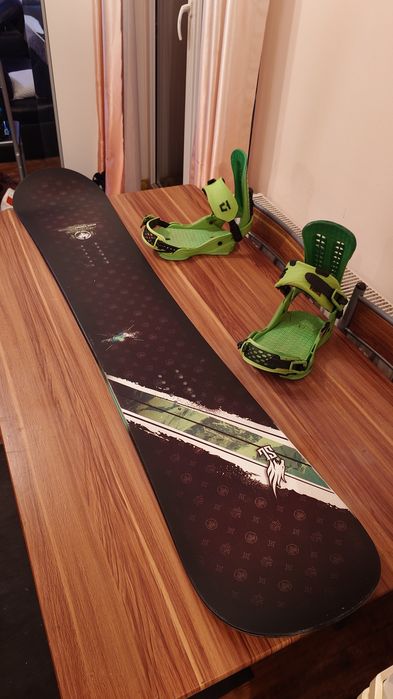Placa Snowboard Neversummer 158 Cu legaturi Union Force L