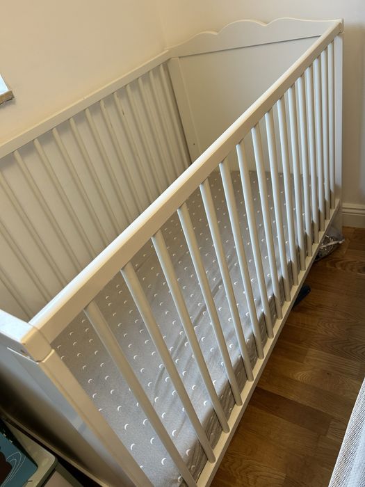 Patut cu saltea Ikea plus protectie patut gratii