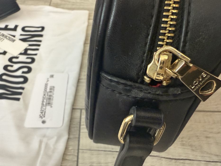 Оригинална чанта Love moschino СЪС ЗАБЕЛЕЖКИ