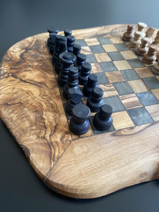 Шах от маслиново дърво handmade