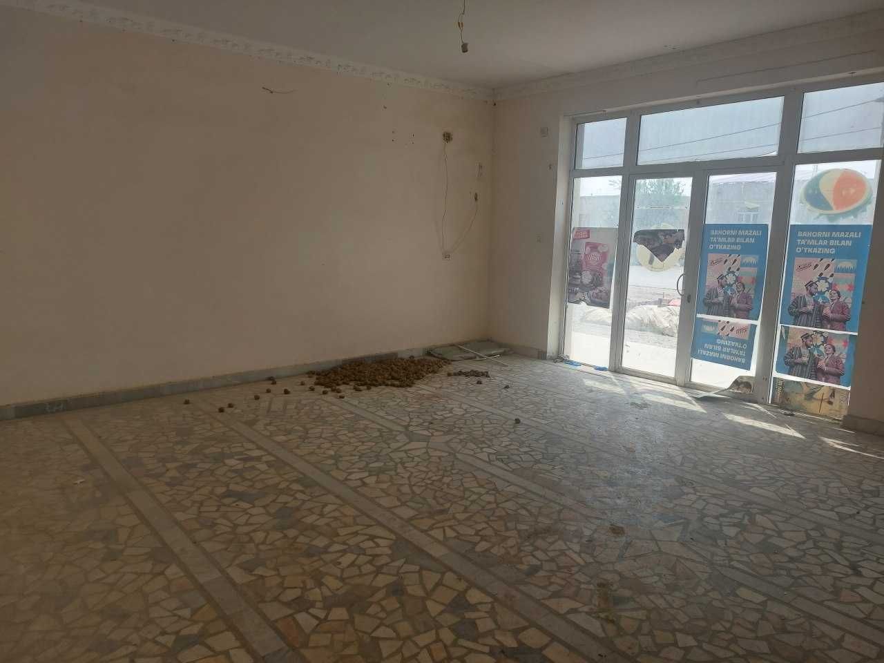 Nukus shahrida Axoliga xizmat ko`rsatish markazi sotiladi