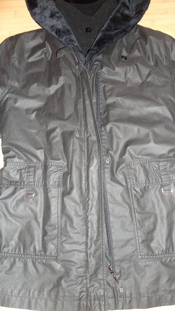 Palton impermeabil cu gluga made in Denmark marimea XL