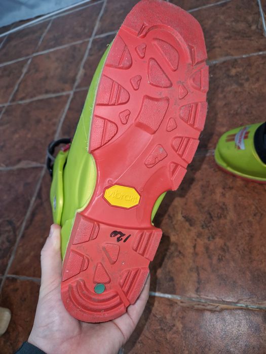 Clăpari Nordica marimea 26.5