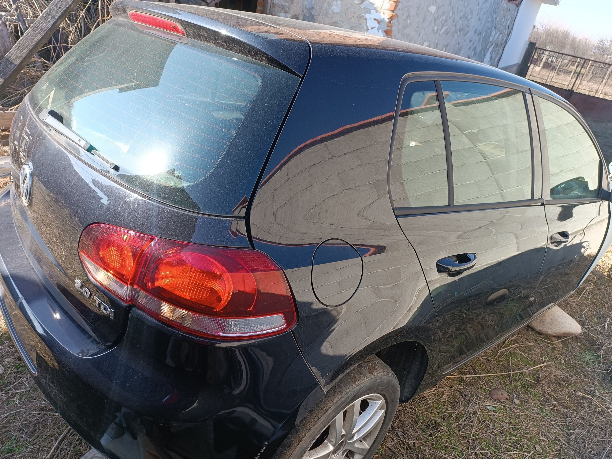 На части.Vw golf 6-2 tdi 140cc- ноември 2011