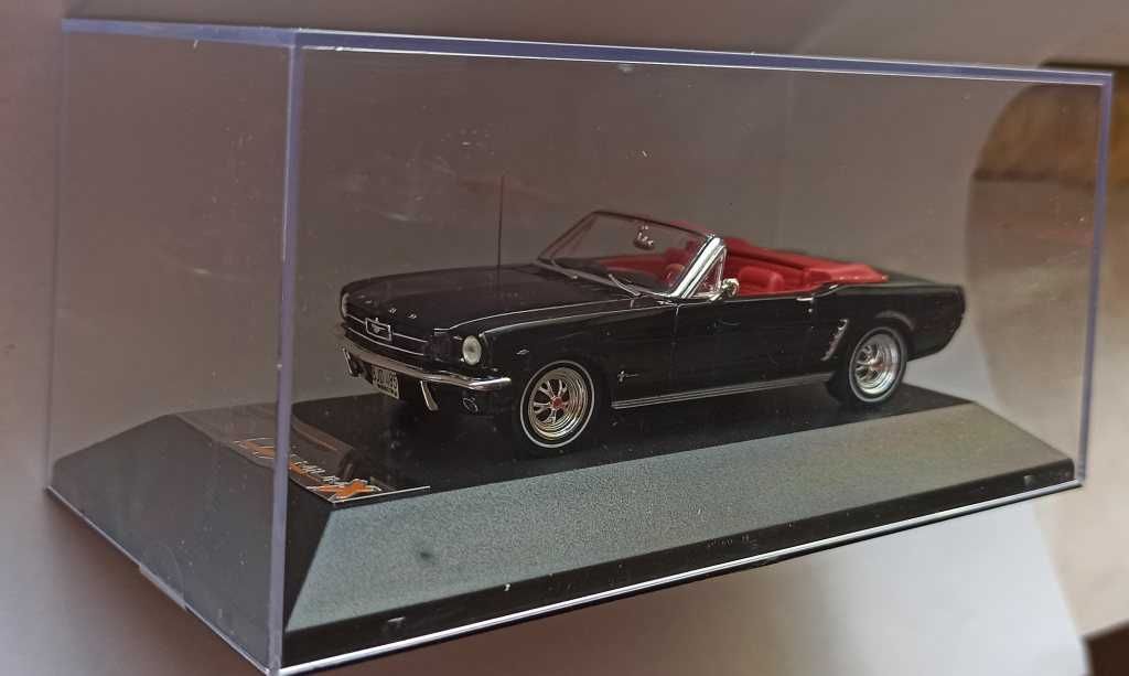 Macheta Ford Mustang Convertible 1965 negru - PremiumX 1/43