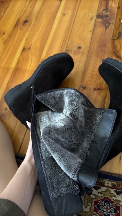 Ботуши естествен велур черни Мегияс - 42 номер