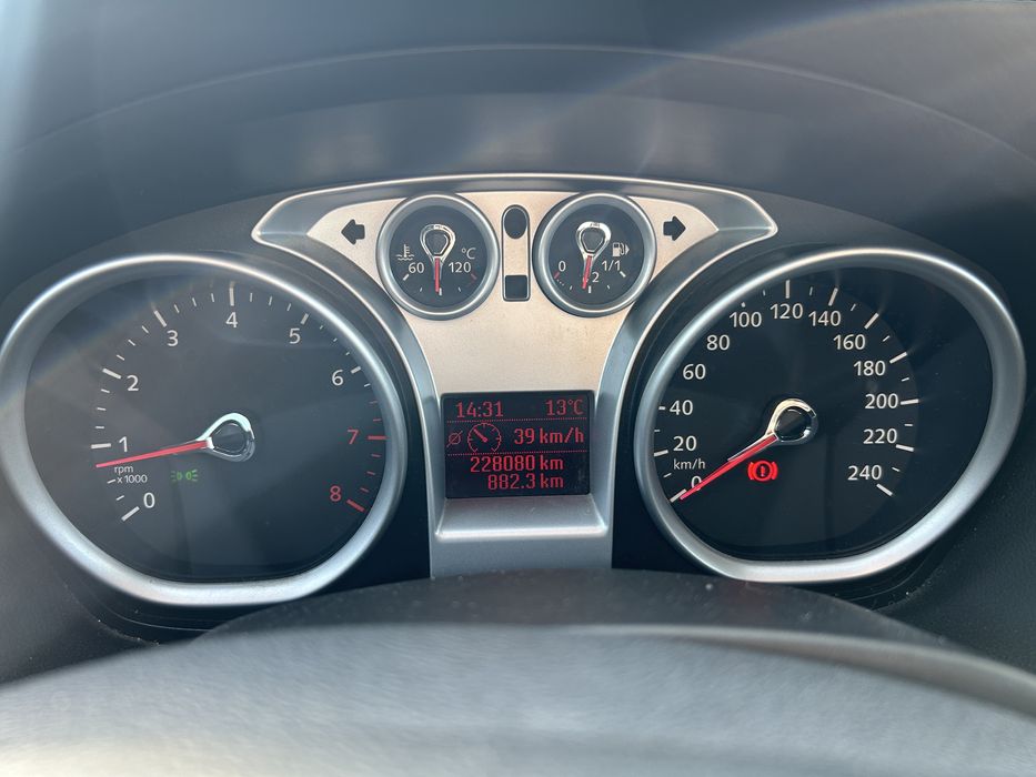 Ford focus 1.6 2010