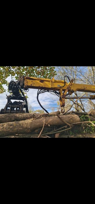 Remorca cu Macara Forestiera