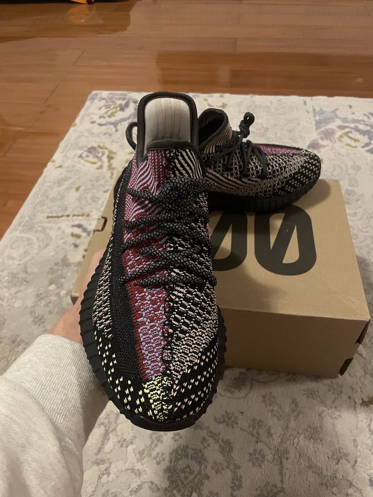 Yeezy 350 Yecheil Reflective Laces