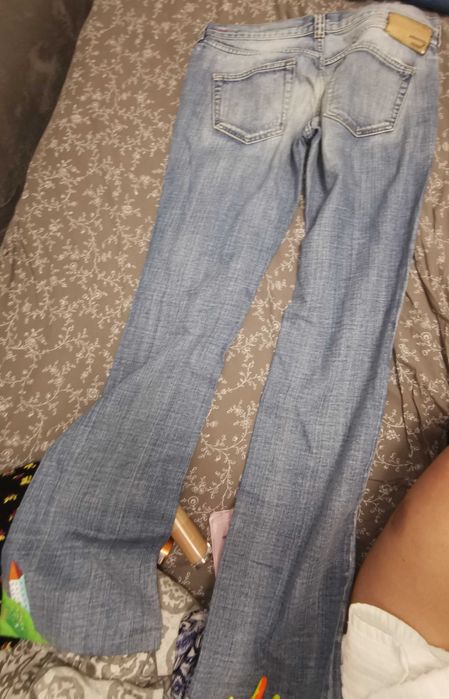 Blugi Diesel originali cu model pictat. Superbi!