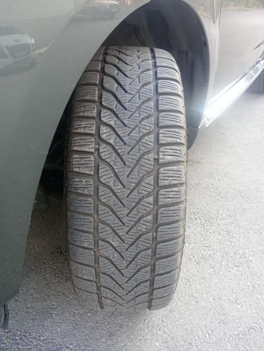 Продавам Пежо 4007