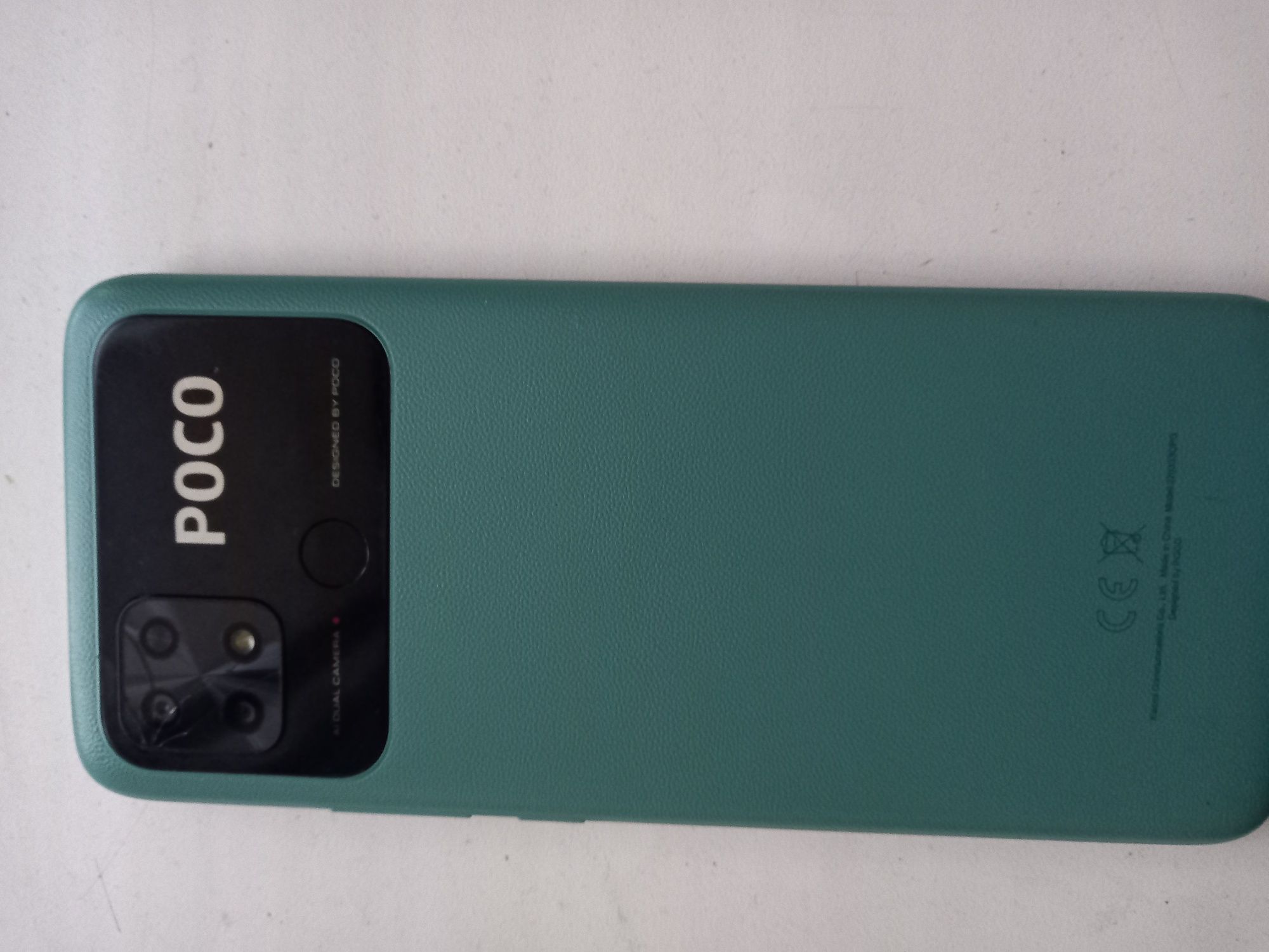 VIVO V20 . Galaxy A20. POCO C40