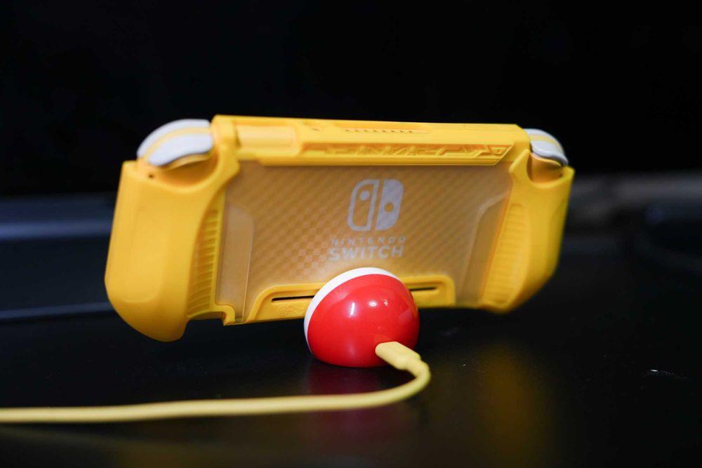 Nintendo Switch Lite galben MODAT cu Chip card 128 GB Samsung