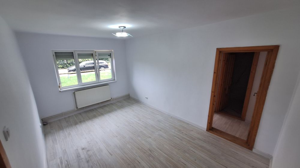 Apartament 2 cam parter