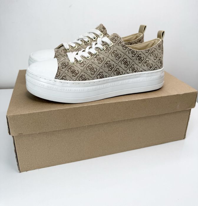 Guess Brigs 4G  ( 37) Маратонки за бягане