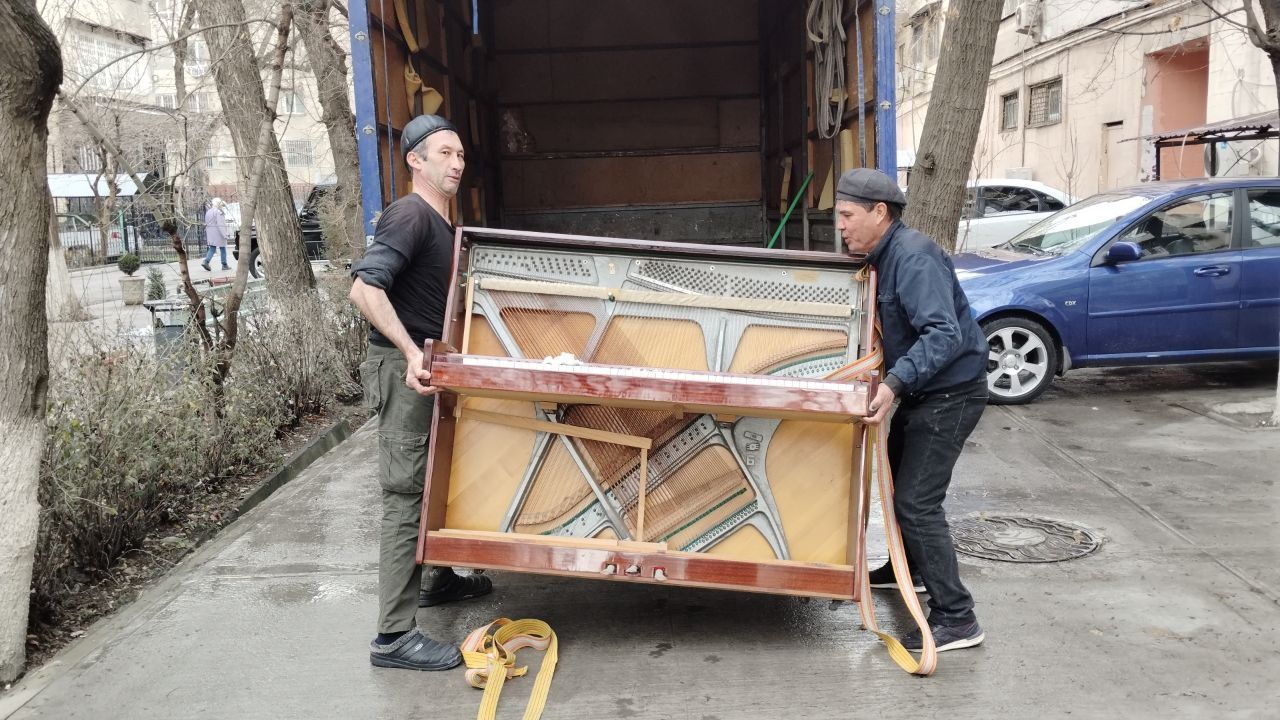 Перевозка пианино не дорого доставка с грузчиками по Ташкенту