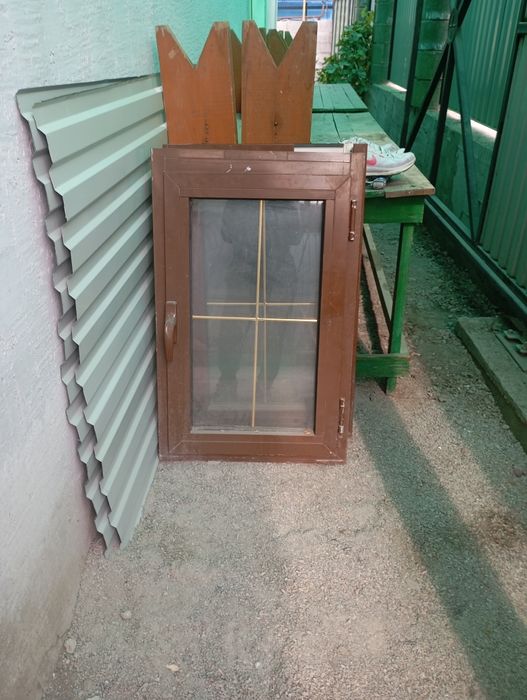 Окно пластиковое.