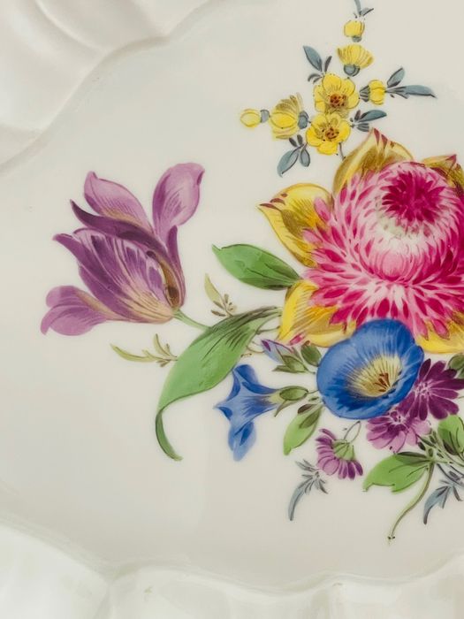 Meissen порцеланова чиния за сервиране , 26 см