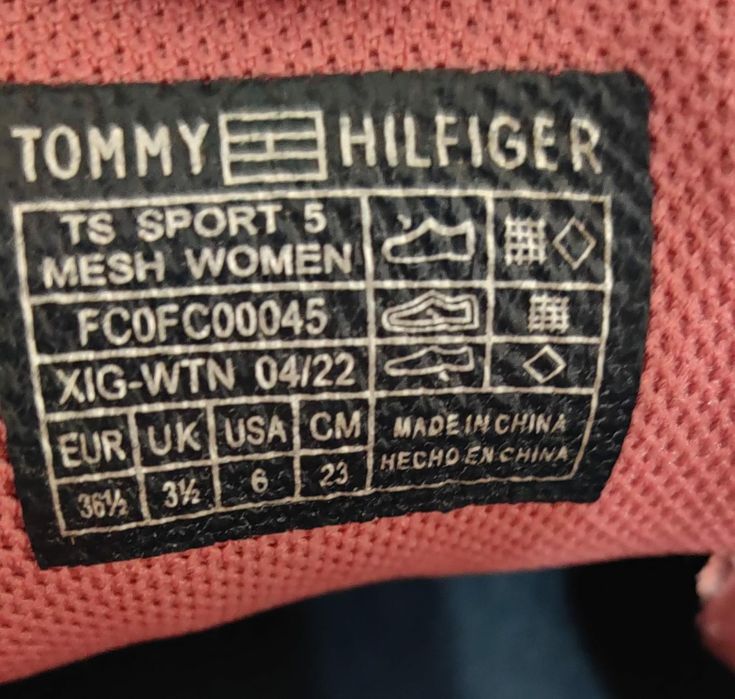 Adidași/ încălțări sport de damă, Tommy Hilfiger. Ușori și confortabil