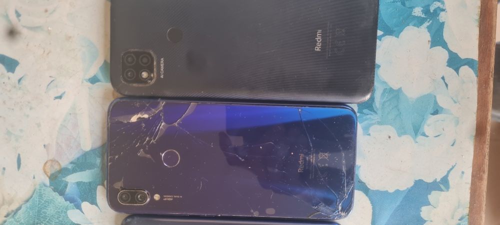 6 telefoane pt piese