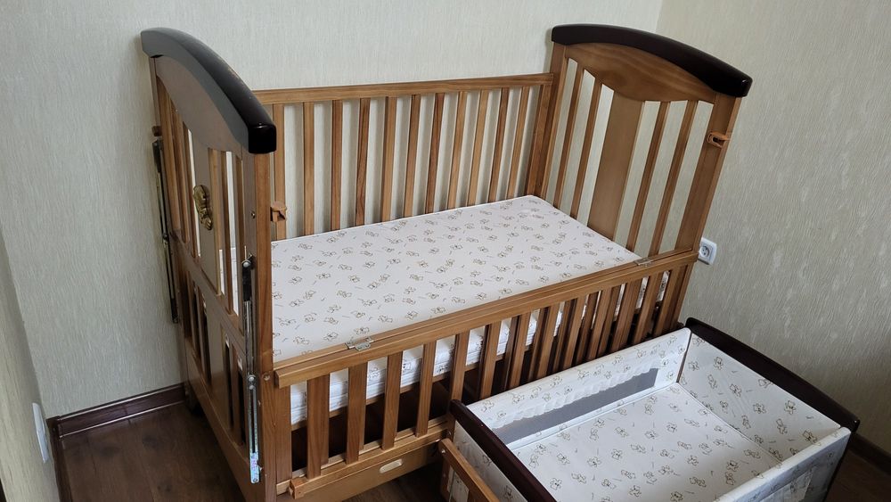Кровать детская, фабричная.