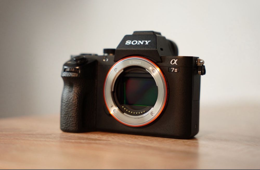 Продаю камеру Sony a7ll в отличном состоянии