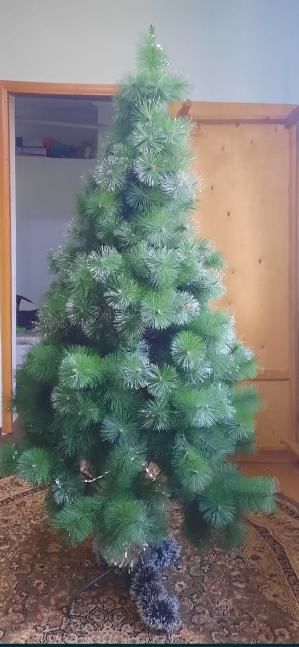 Искуственная елка