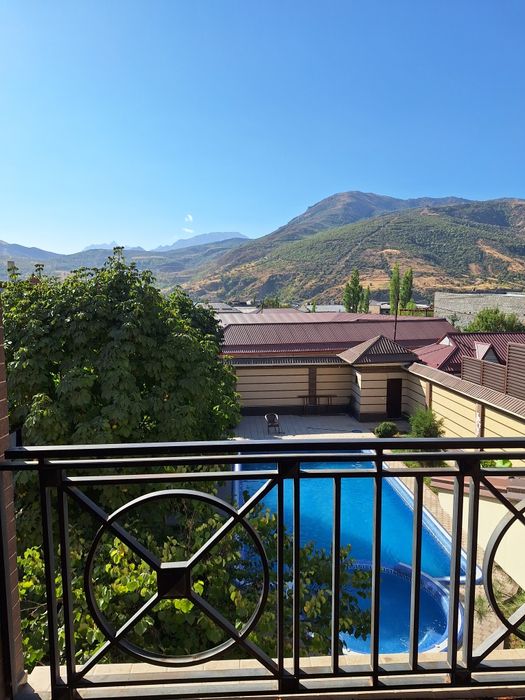 Fayizli Dacha - turar uy joy sotiladi.