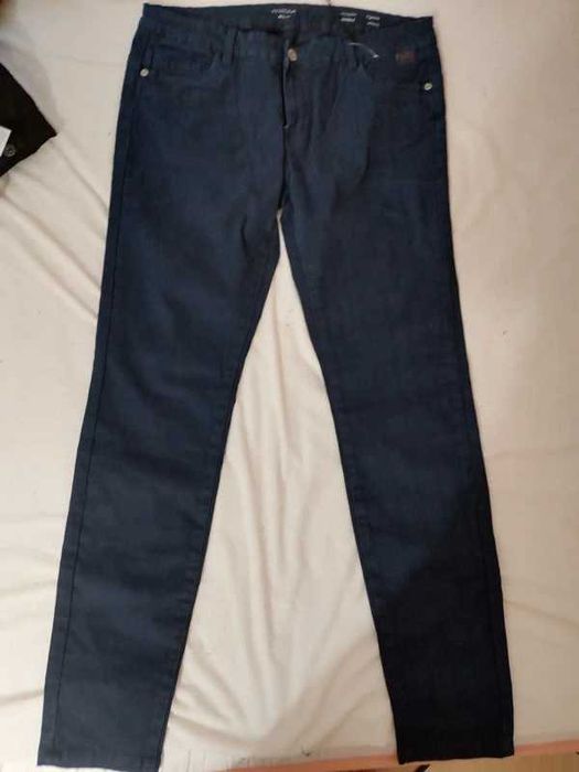 Pantaloni damă Motivi