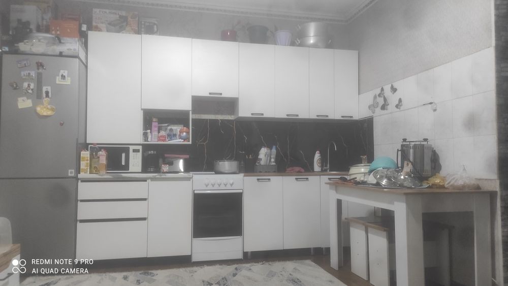 Продам кухонный гарнитур в отличном состоянии