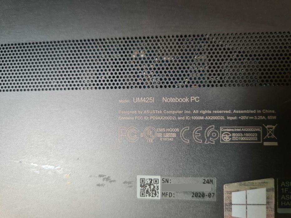 лаптоп Asus Zenbook 14″ UM425IA като нов