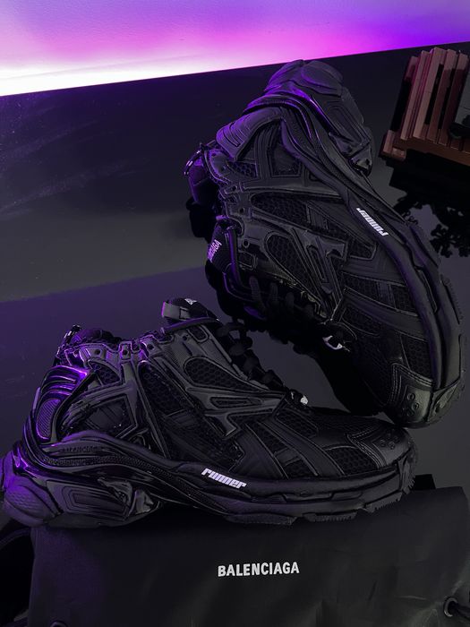 Balenciaga runner