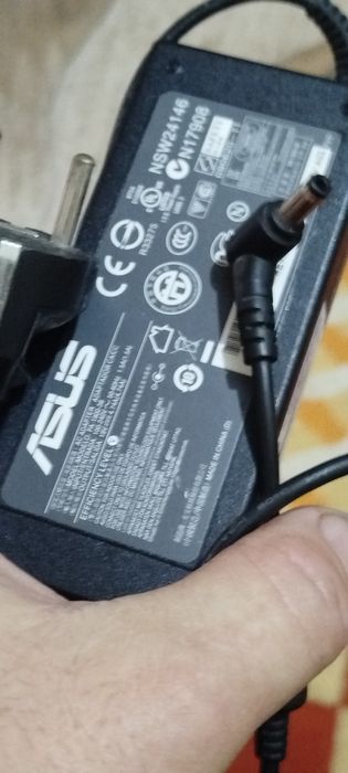Încărcător laptop asus nsw24146