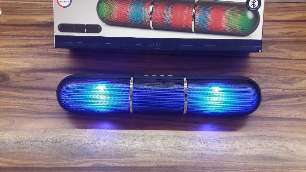 Тонколона с LED светлини, Bluetooth, MP3 плеар PULSE