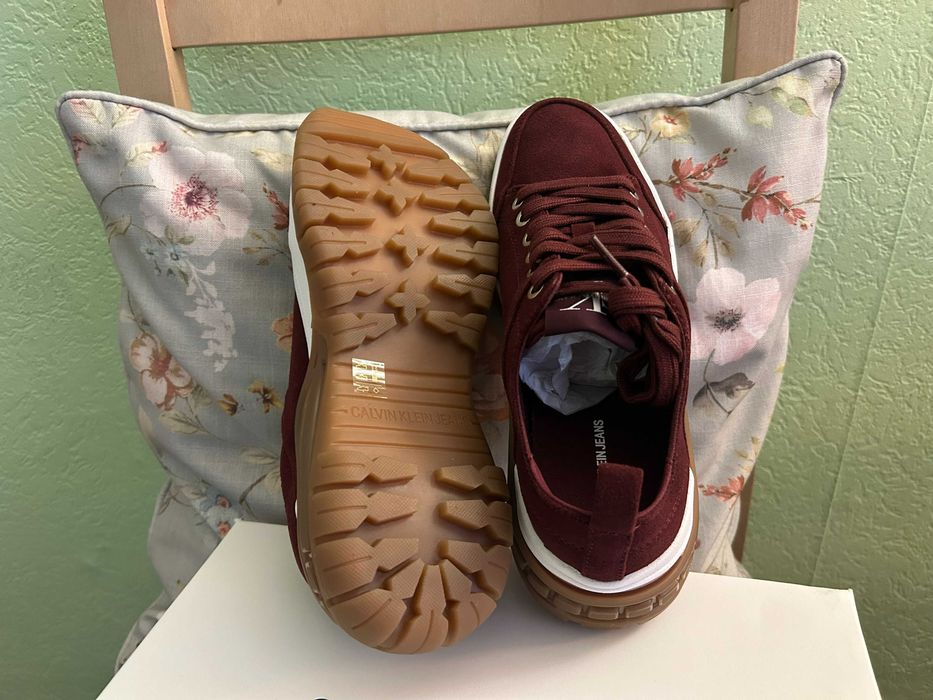 Calvin Klein Tisha 37-ми Номер