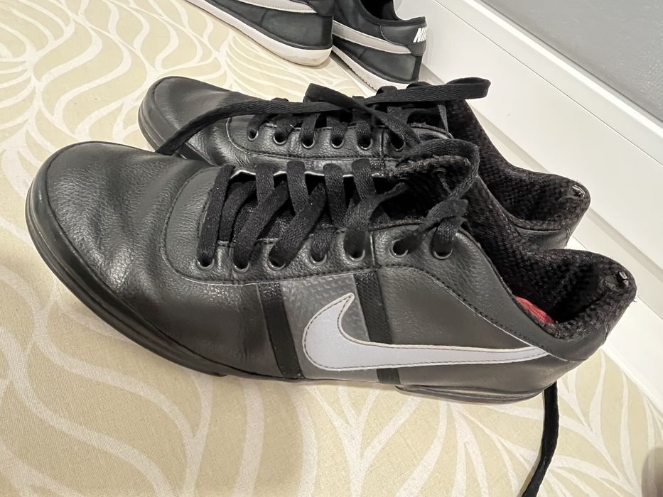 Мъжки кецове Nike и VANS