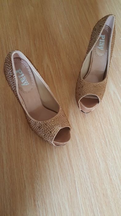 Официални италиански обувки 38 номер