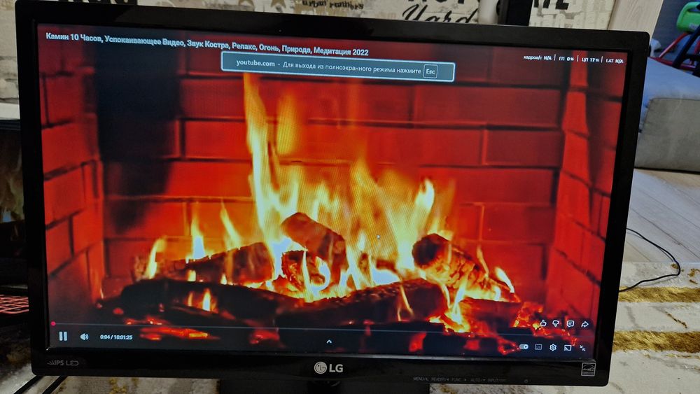 Продам монитор б/у.