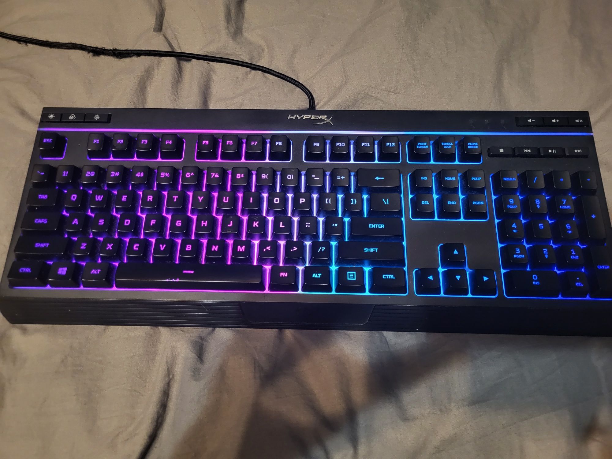 Клавиатура HyperX Alloy Core RGB