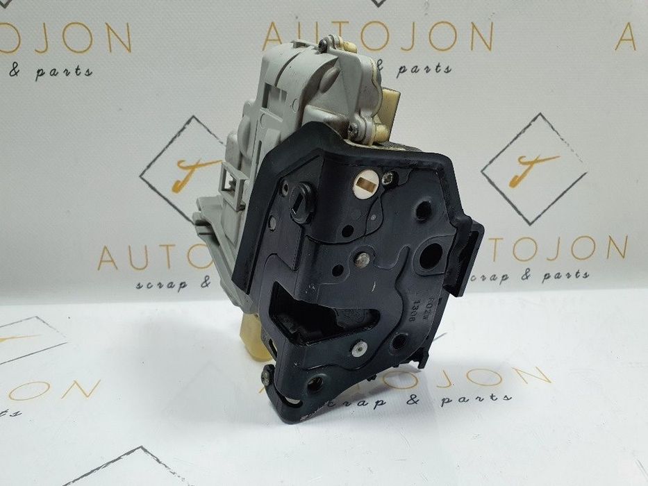 Broasca usa  dreapta spate VOLKSWAGEN PASSAT Variant 3C5 2005 - 2011 2.0 TDI BMR, CBBB   3C4839016A