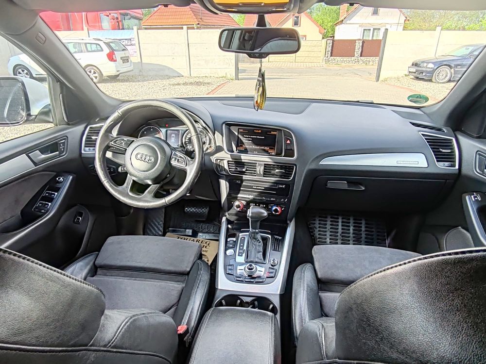 Vand Audi Q5 2013