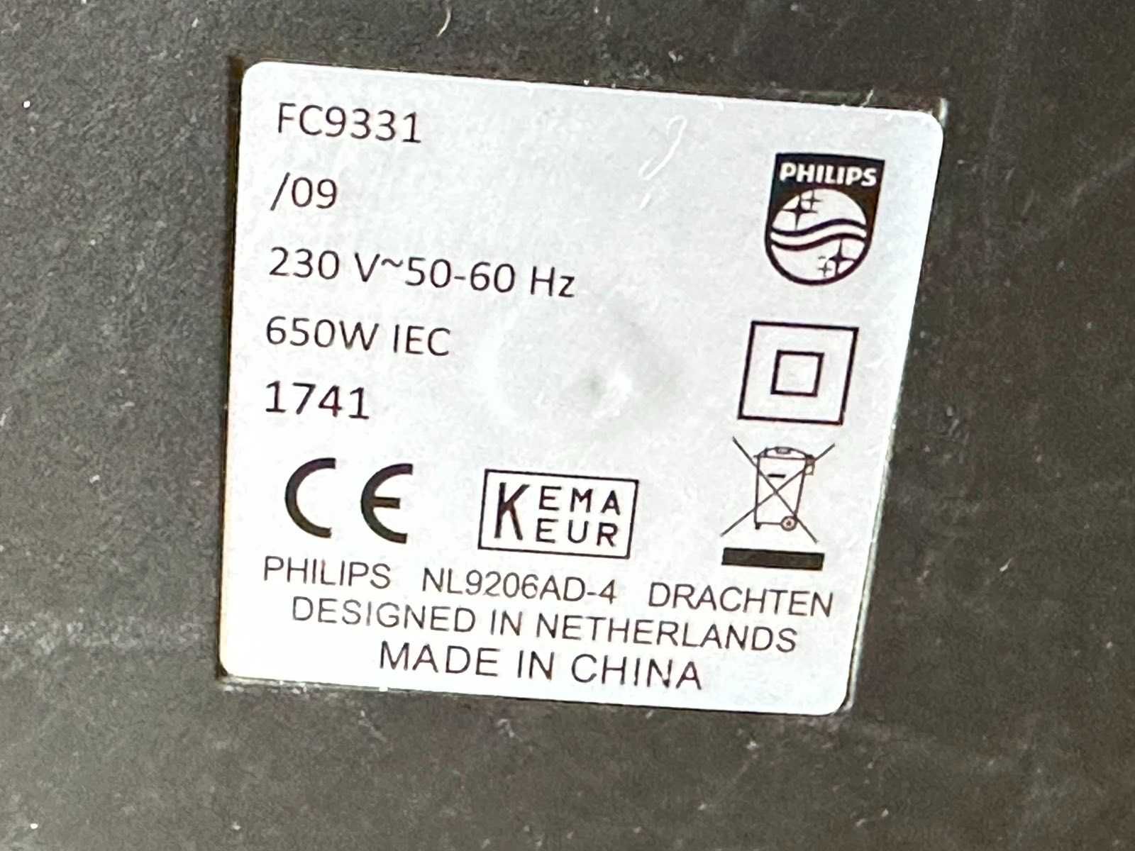 Прахосмукачка Philips FC9331/09 PowerPro Compact 650W