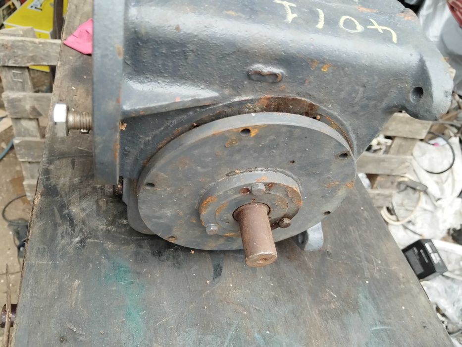 Reductor raport 40/1 foraj gradina