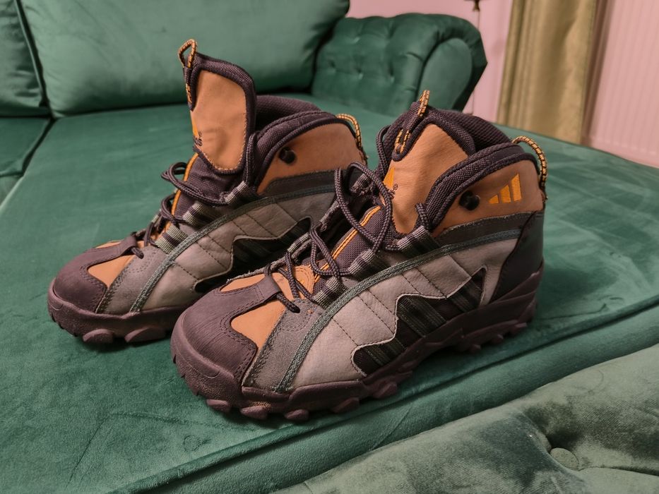 Ghete, adidasi, munte, bocanci, munte, adidas, drumetie, originali